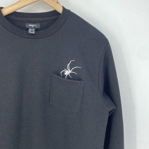 FOREVER 21 MEN spider embroidered crewneck sweater black size SM - Picture 4 of 4